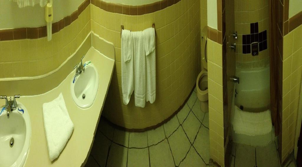 Chateau Motor Lodge Grand Island Oda fotoğraf